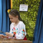 Țambalul la 7 ani: despre un instrument cu ciocănele, memorie și coordonare
