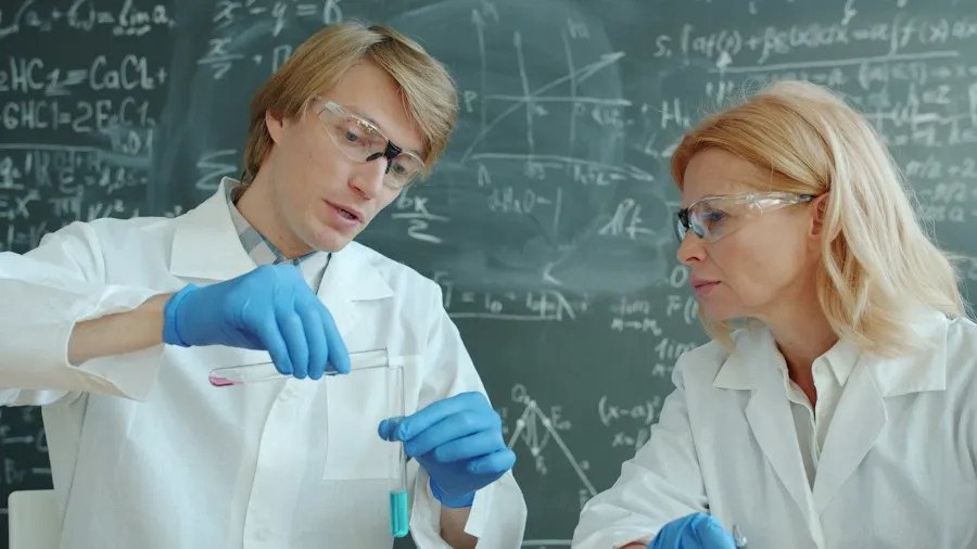 Photo common mistakes Romanian scientists